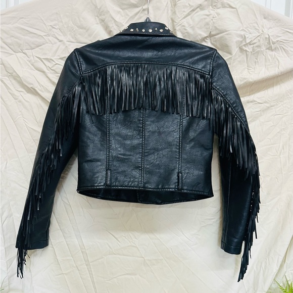 Black leather like fringed crop jacket - Picture 3 of 4